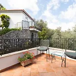 Angela With Private Pool And Sea View 빌라