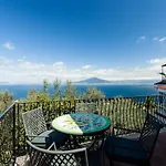 Angela With Private Pool And Sea View 소렌토