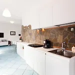 Angela With Private Pool And Sea View 빌라 소렌토