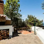 Angela With Private Pool And Sea View * 소렌토